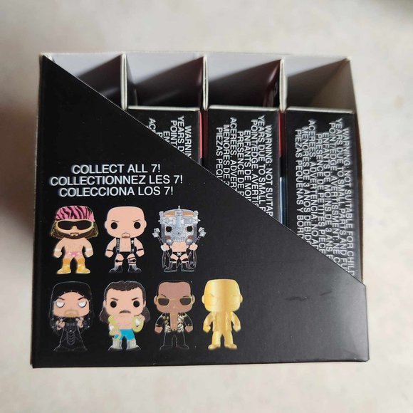 Box of 12 - WWE Funko POP Pin Blind Box Entertainment Earth Exclusive - Picture 4 of 7